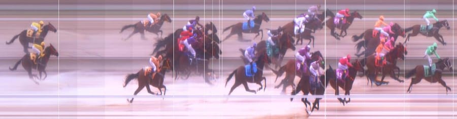 Photochart oficial do Jockey Club Cearense mostrando a chegada de um páreo de 400 metros